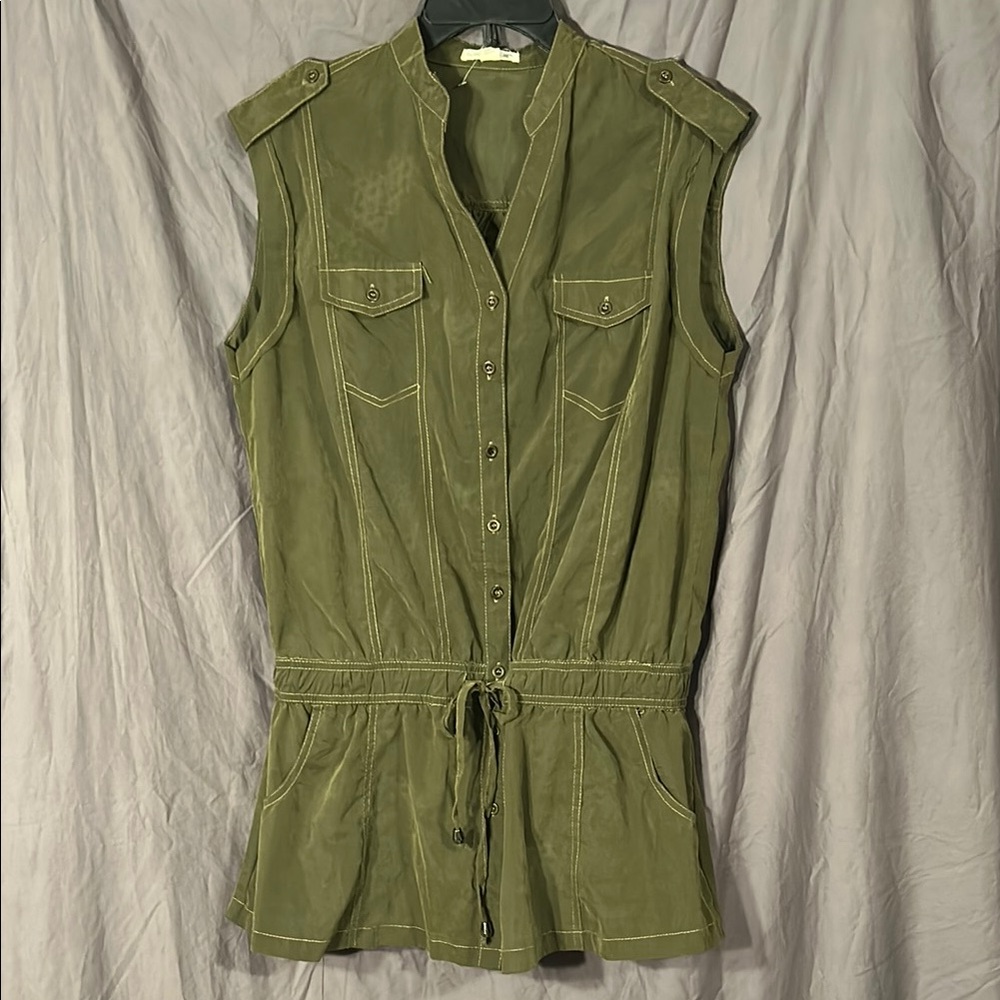 Mine Too Green Sleeveless Button Down Top with Tie Front & Pockets 1XL